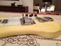 Rickenbacker 4001/4 CS, Cream: Close up - Free