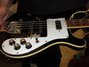 Rickenbacker 4001/4 , Jetglo: Close up - Free2