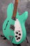 Rickenbacker 330/12 f hole, Sea Green: Close up - Free2