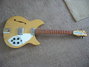 Rickenbacker 1997/6 f hole, Mapleglo: Free image