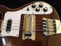 Rickenbacker 4001/4 , Walnut: Close up - Free