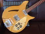 Rickenbacker 335/6 Capri, Natural: Body - Front