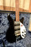 Rickenbacker 350/6 V63, Jetglo: Close up - Free2