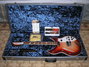 Rickenbacker 381/6 V69, Fireglo: Close up - Free2