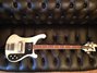 Rickenbacker 4001/4 BT, White: Neck - Front
