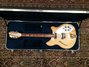 Rickenbacker 360/12 , Mapleglo: Close up - Free
