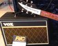 Rickenbacker 325/6 V63, Jetglo: Close up - Free2