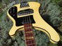 Rickenbacker 4001/4 BT, White: Close up - Free2