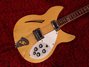 Rickenbacker 330/12 , Mapleglo: Body - Front