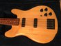 Rickenbacker 2030/4 BH BT, Mapleglo: Body - Front