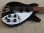 Rickenbacker 350/6 V63, Jetglo: Body - Front