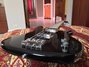 Rickenbacker 4003/4 Cii, Jetglo: Close up - Free2
