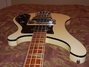 Rickenbacker 4001/4 BT, White: Close up - Free