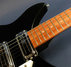 Rickenbacker 350/6 V63, Jetglo: Neck - Front