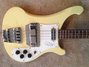 Rickenbacker 4001/4 CS, Cream: Body - Front