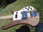 Rickenbacker 4003/4 S, Walnut: Body - Front