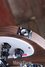 Rickenbacker 4003/4 S, Walnut: Close up - Free