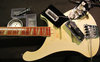 Rickenbacker 4001/4 BT, White: Close up - Free