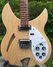 Rickenbacker 330/6 , Mapleglo: Body - Front