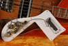 Rickenbacker 4001/4 , Walnut: Close up - Free2