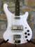 Rickenbacker 4001/4 V63, White: Body - Front