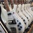 Rickenbacker 4003/4 , Snowglo: Body - Front