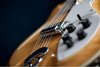 Rickenbacker 381/6 V69, Mapleglo: Close up - Free2