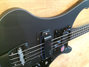 Rickenbacker 4003/4 Noir, Matte Black: Close up - Free