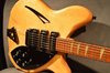Rickenbacker 370/6 BH BT, Mapleglo: Close up - Free2