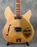 Rickenbacker 360/12 f hole, Mapleglo: Body - Front