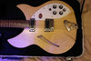 Rickenbacker 330/6 , Mapleglo: Body - Front