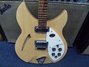 Rickenbacker 330/6 , Mapleglo: Body - Front