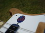 Rickenbacker 4003/4 S, Walnut: Close up - Free