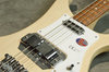 Rickenbacker 4001/4 S, Satin Mapleglo: Close up - Free