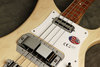 Rickenbacker 4001/4 S, Satin Mapleglo: Close up - Free2