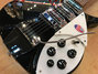 Rickenbacker 325/6 C64, Jetglo: Close up - Free
