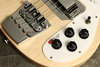 Rickenbacker 4001/4 S, Satin Mapleglo: Close up - Free