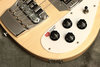Rickenbacker 4001/4 S, Satin Mapleglo: Close up - Free