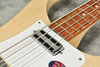Rickenbacker 4001/4 S, Satin Mapleglo: Close up - Free
