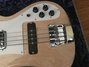 Rickenbacker 4001/4 C64S, Mapleglo: Close up - Free