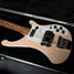 Rickenbacker 4001/4 S, Satin Mapleglo: Close up - Free