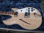Rickenbacker 381/6 V69, Mapleglo: Close up - Free2