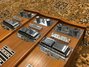Rickenbacker Console 500/3 X 8 Console Steel, Natural Walnut: Close up - Free2