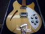 Rickenbacker 330/6 , Mapleglo: Body - Front