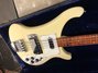 Rickenbacker 4001/4 S, White: Body - Front
