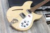Rickenbacker 330/12 , Mapleglo: Body - Front