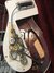 Rickenbacker 4001/4 , Burgundy: Close up - Free2