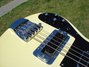 Rickenbacker 4001/4 BT, White: Close up - Free2