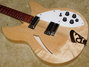 Rickenbacker 330/6 , Mapleglo: Body - Front