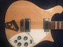 Rickenbacker 620/6 , Mapleglo: Body - Front